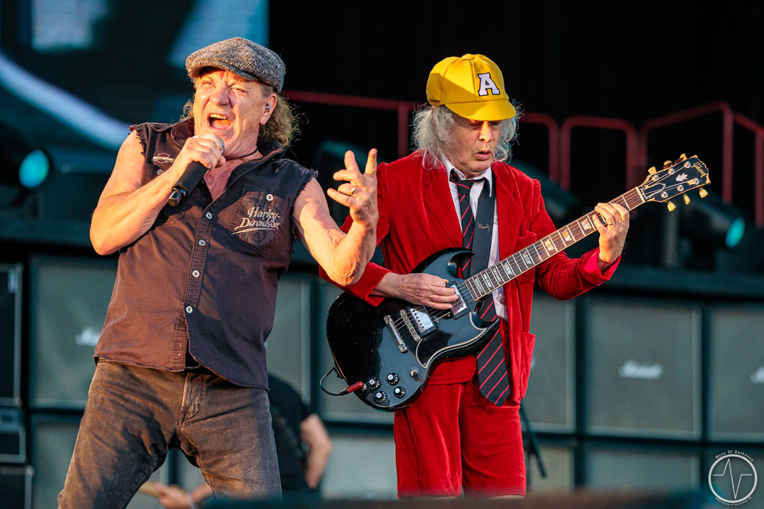 AC/DC in Karlsruhe: Ein Abend voller Schweiß und Rock ’n‘ Roll