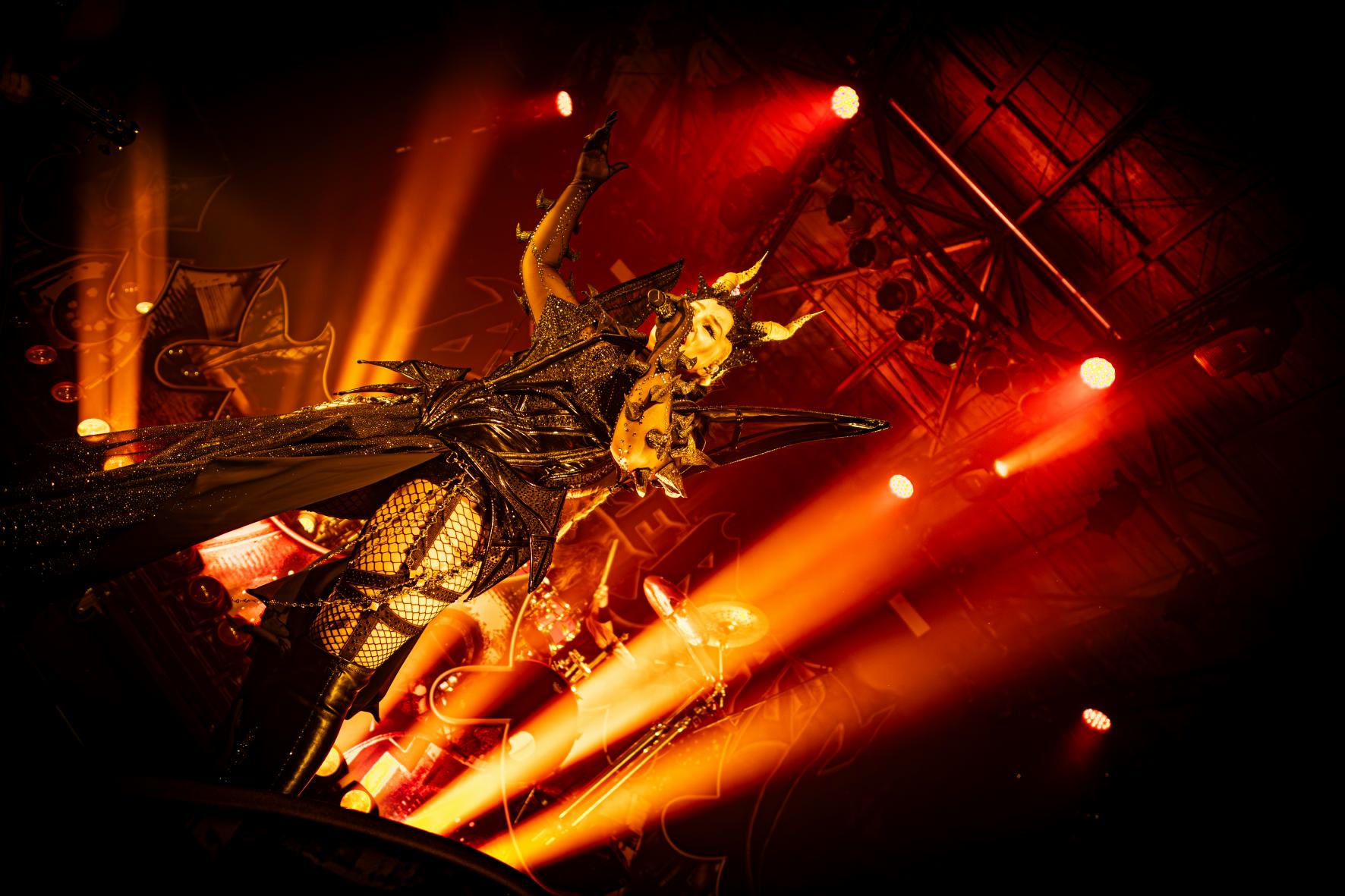 Wenn finnischer Power Metal auf Nürnberger Zombies treffen – dann sind Battle Beast mit Dominum und Majestica in der Garage