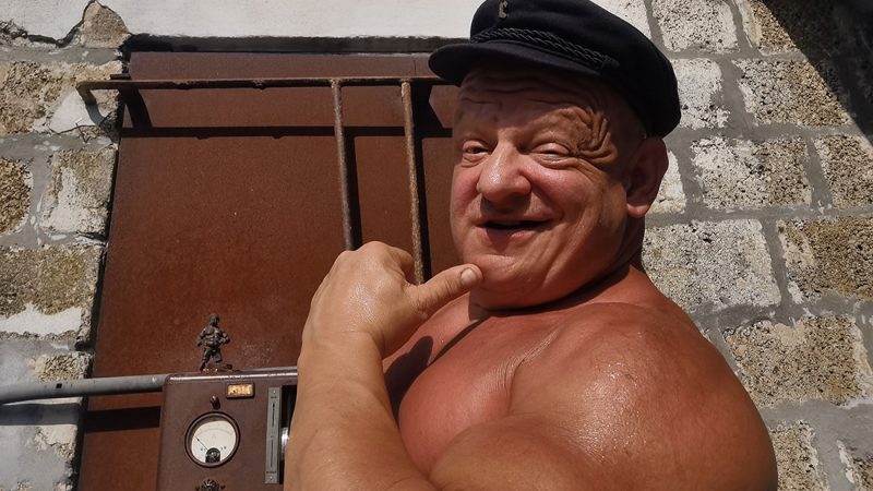 Rummelsnuff steuern mit „Seeadler“ den nächsten Hafen an